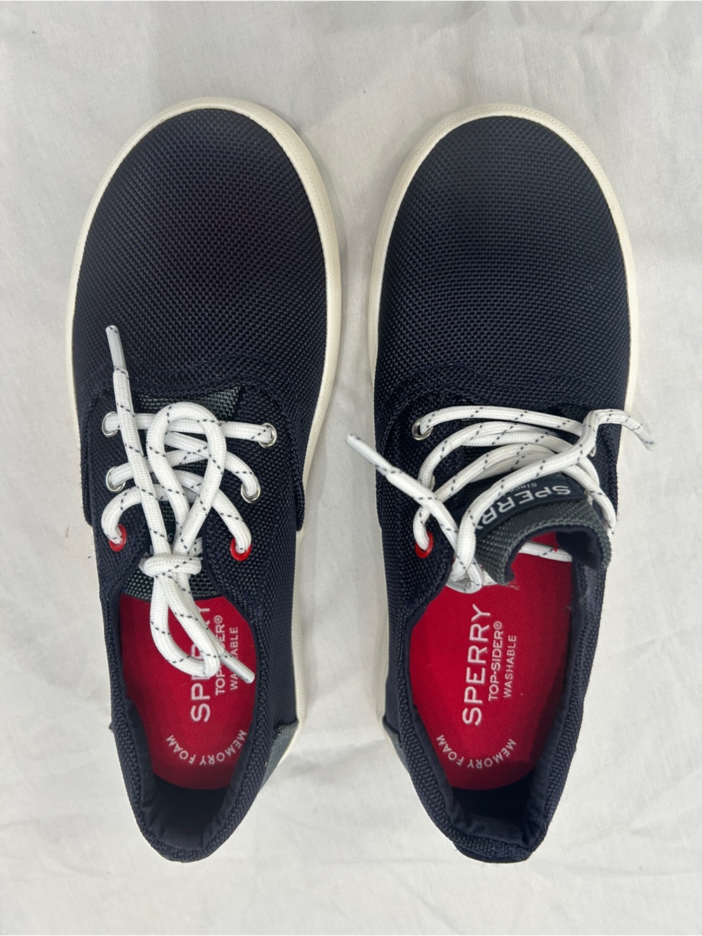 Women’s Sperry Navy Memory Foam Lace-Up Sneakers Size 5